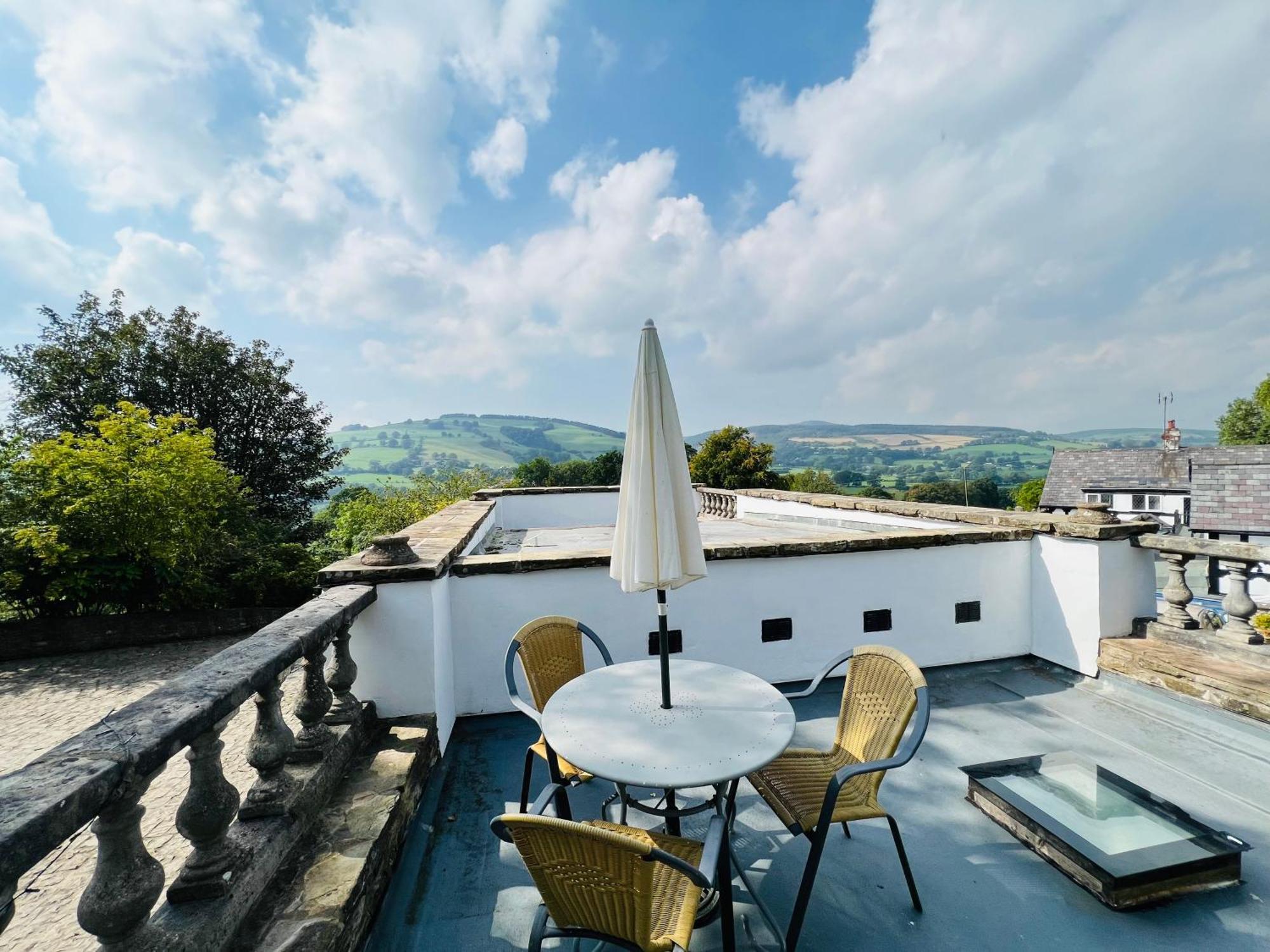 Pentre Cerrig Country House Llanferres Exterior foto